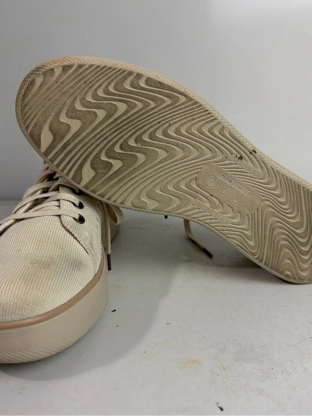TRAQ by Alegria Cream Knit Platform Sneakers 39 Coastal Comfort